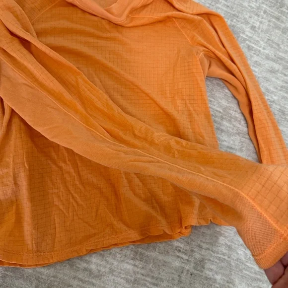 Orange HOKA running shirt - Picture 4 of 4